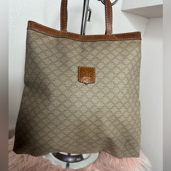 Celine Cream Mono Tote Handbag 12in x 11in x 5in - Picture 4 of 13